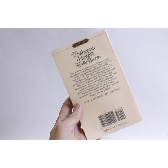 Wuthering Heights, Emily Brontë, Signet Classic, Paperback, Novel, Tragedy, Goth - Picture 2 of 2